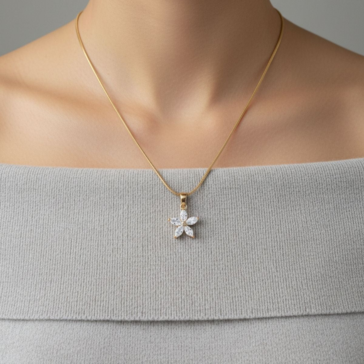 Nergis Çiçeği Kolye